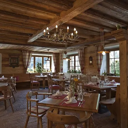 沃德卡普兰德酒店 3*