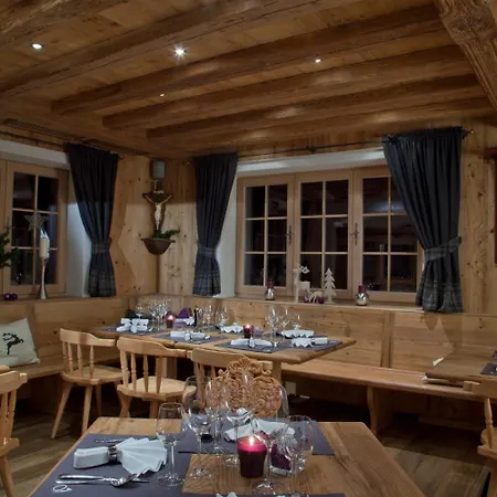 沃德卡普兰德酒店 3* 基茨比厄尔