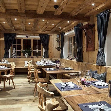 沃德卡普兰德酒店 3*