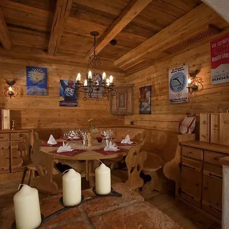 沃德卡普兰德酒店 3* 基茨比厄尔